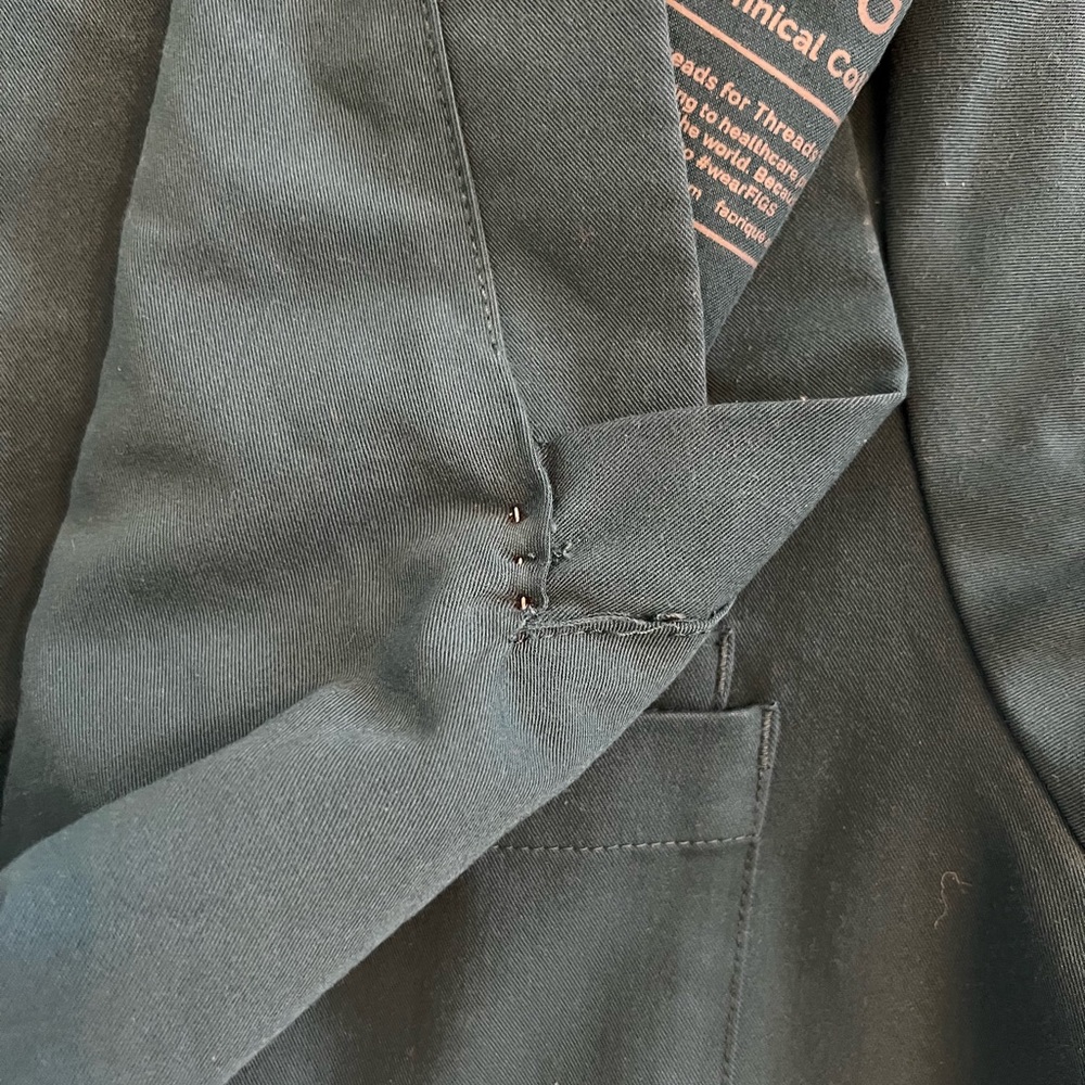 Figs Scrub Set - Picture 2 of 2